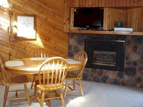 High Village Breezy Point المظهر الخارجي الصورة